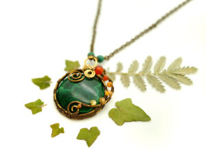 Collier unique : « La Potion Interdite »