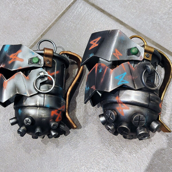 Cosplay Prop / Accessoire de cosplay : Chomper Grenade de Jinx (Arcane)