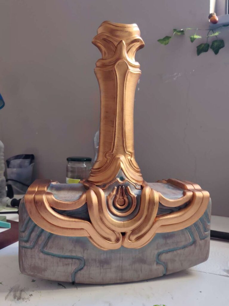 Cosplay Prop / Accessoire de cosplay : Marteau de Forge (Blades of Fire) - Work in progress : peinture étape 4