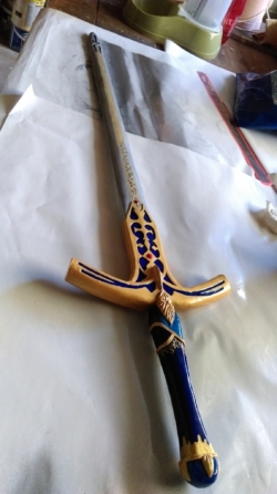Cosplay SABER : Fabrication de l'épée Excalibur (finitions et vernis)